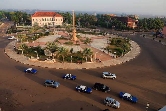 E. Guinea country image